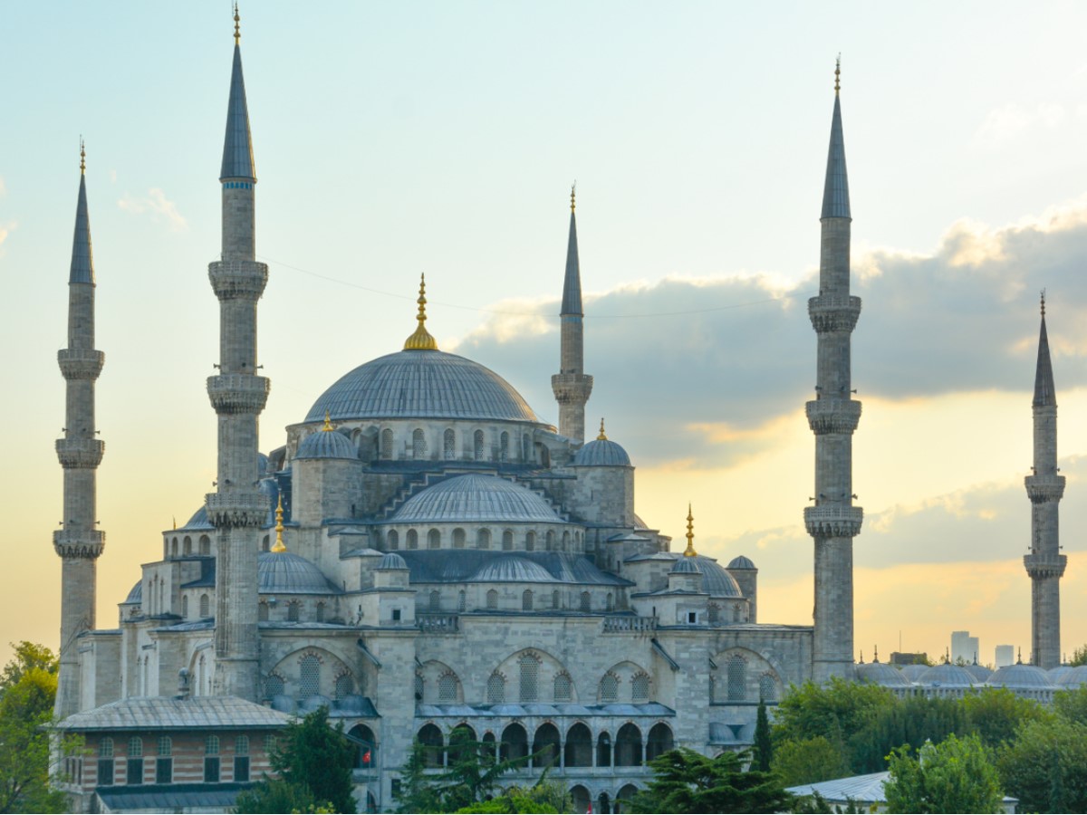 turis-ketika-turki-inflasi
