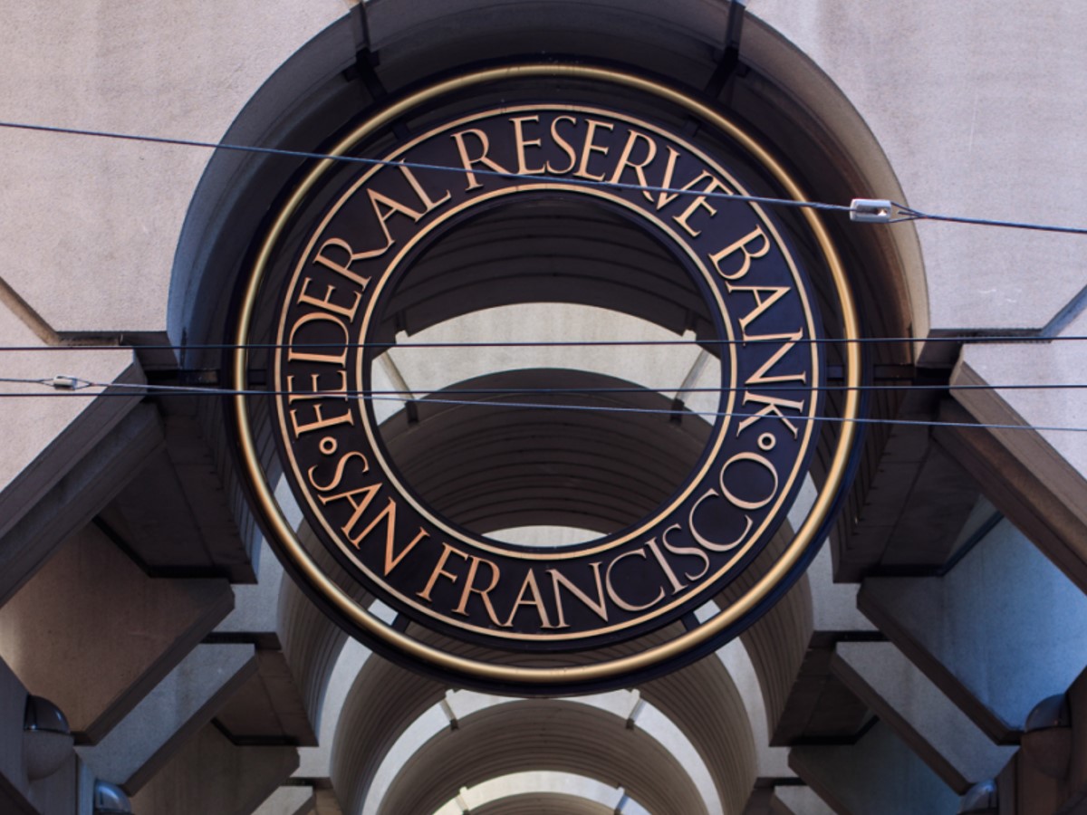 perhatikan-suku-bunga-bank-sentral
