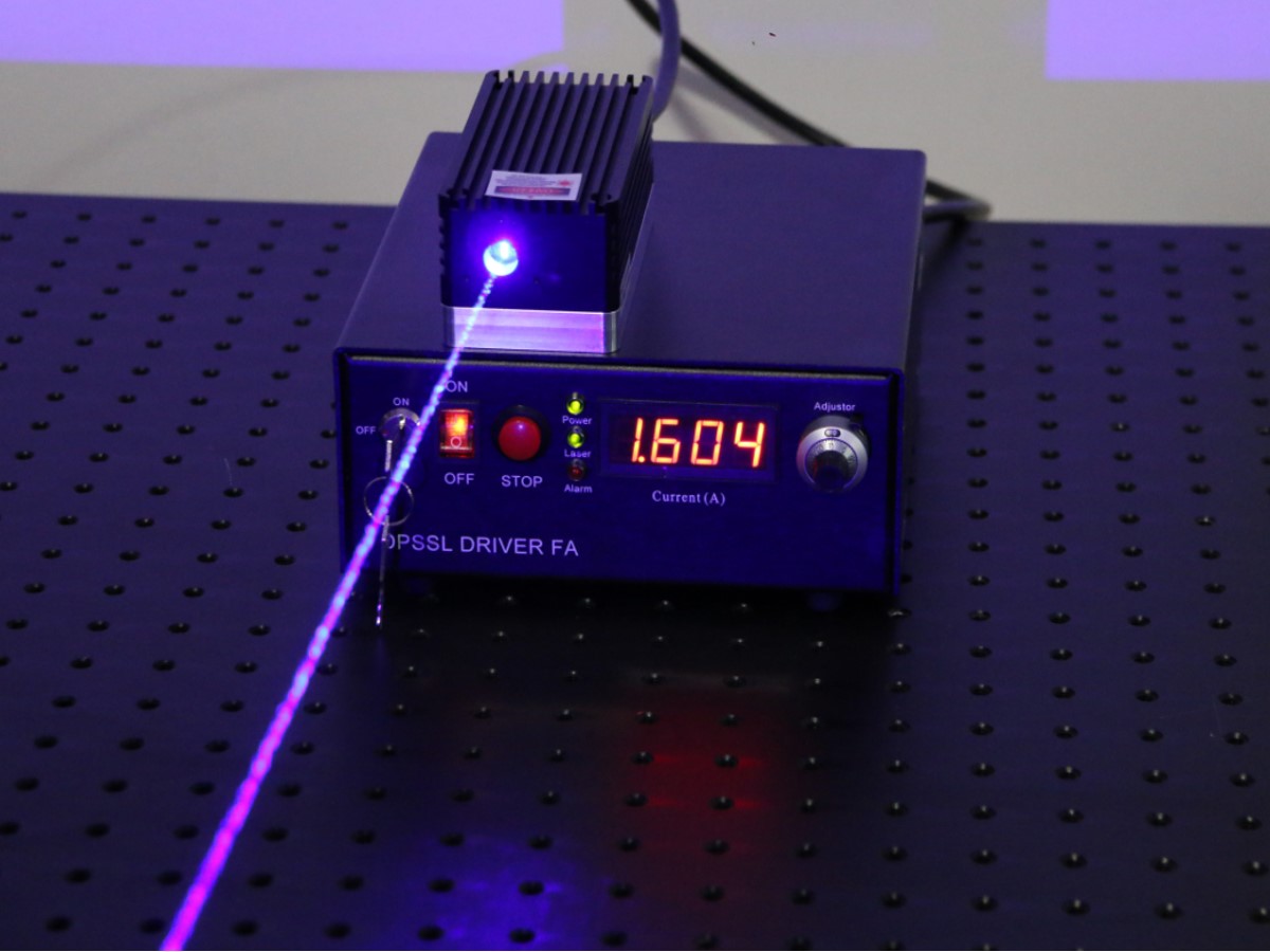 laser-dioda-sebagai-pengganti-kabel-tembaga