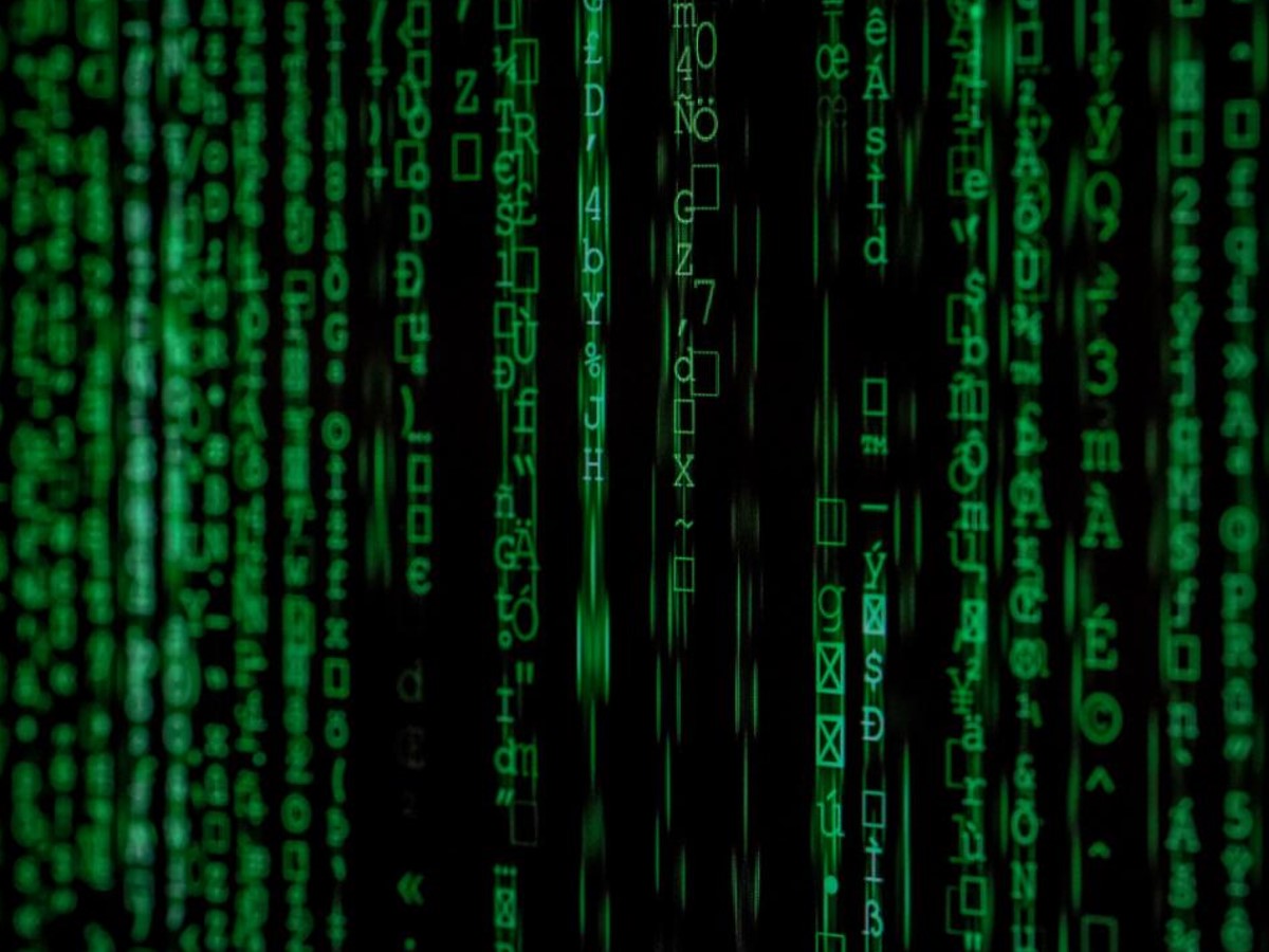 super-komputer-binary-code